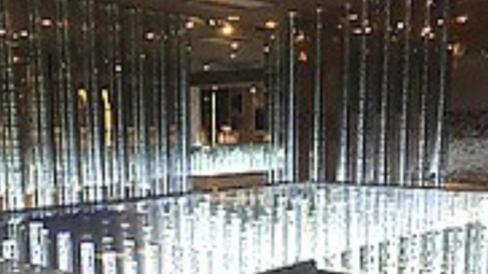 銀座のニュークラブ、アテネの店内画像