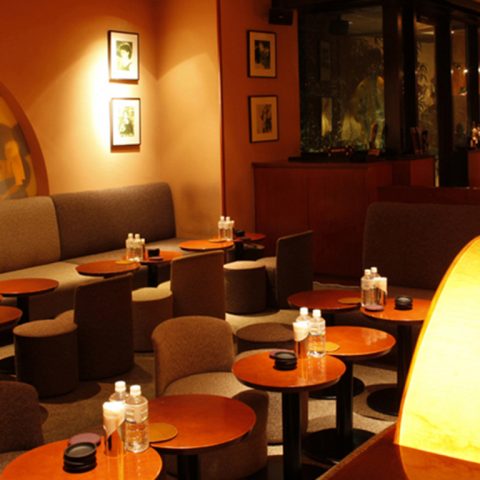 六本木のクラブ、パシャの店内画像