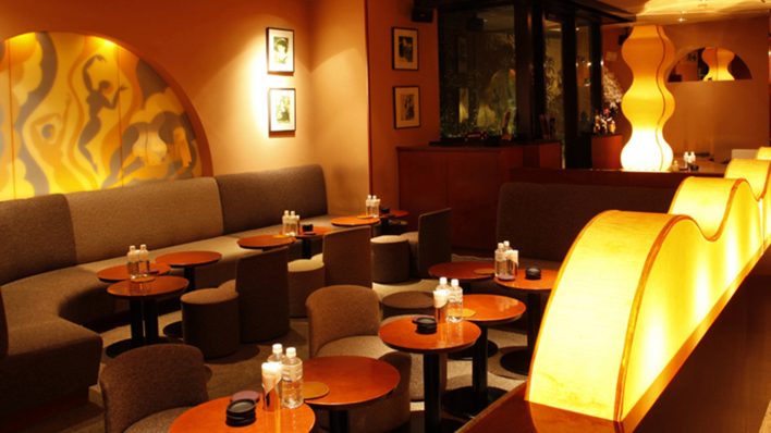六本木のクラブ、パシャの店内画像